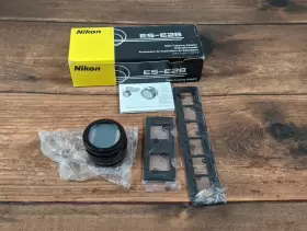 Nikon Es-e28 Slide Copying Adapter For Coolpix Cameras Near Mint In Box
