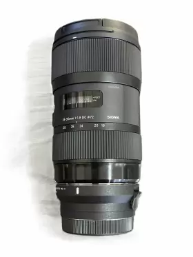 Sigma 53824259 18-35mm F/1.8 Dc Lens With Mc-11 Mount Converter Bundle For Sony Cameras Sigma 53824259 18-35mm F/1.8 Dc Lens With Mc-11 Mount Converter Bundle For Sony Cameras