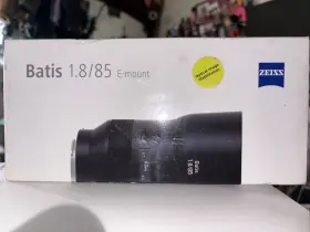 Zeiss 047865800617 Batis 85mm F/1.8 Lens For Sony E-mount. U.s. Brand New Still In The Box